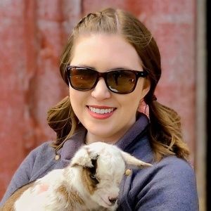 Meet your Posher, Jackie